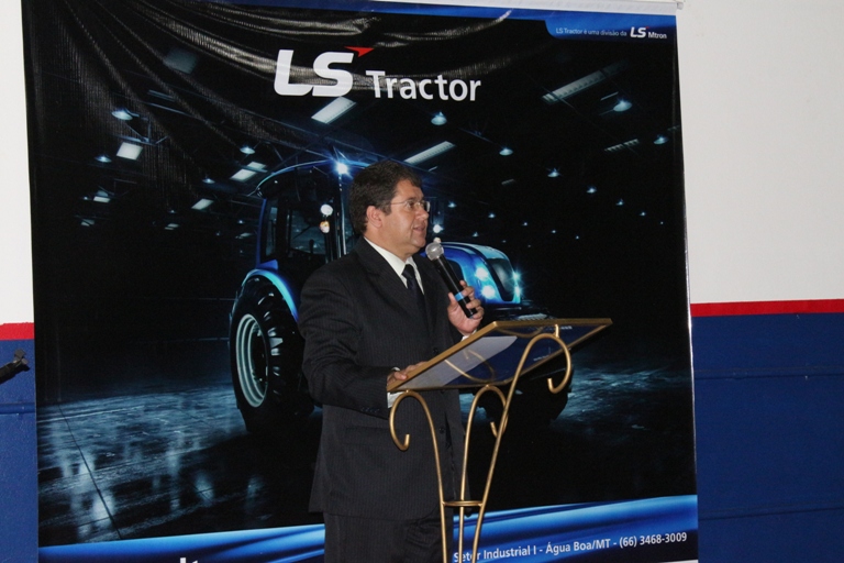 LS TRACTOR 2