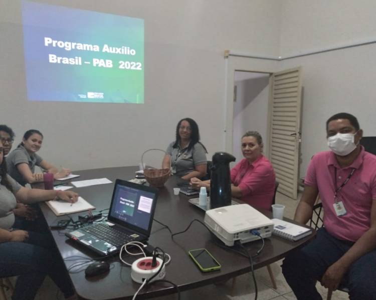 Secretaria Municipal de Assistência Social promove reunião sobre o Programa  Auxilio Brasil