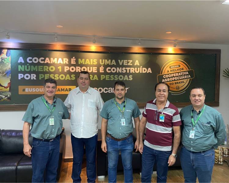 Secretário e Vereador de Água Boa visitam evento da COCAMAR no Paraná