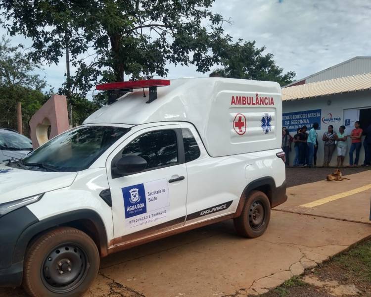 Prefeitura entrega ambulância para moradores do PA Serrinha e Jandira