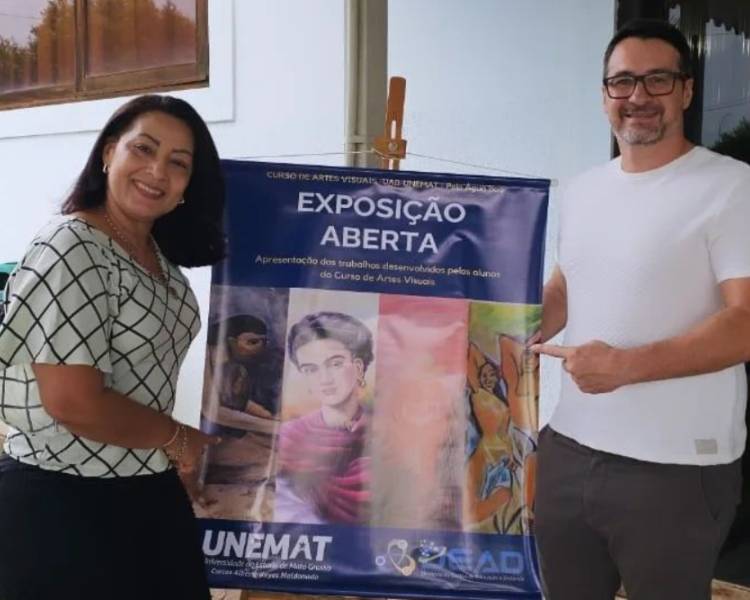 Turma de Artes da UNEMAT no polo UAB de Água Boa fez exposição de trabalhos