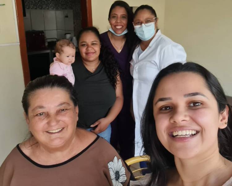 Visita Domiciliar: Equipe da ESF Primavera garantindo atendimento humanizado e personalizado