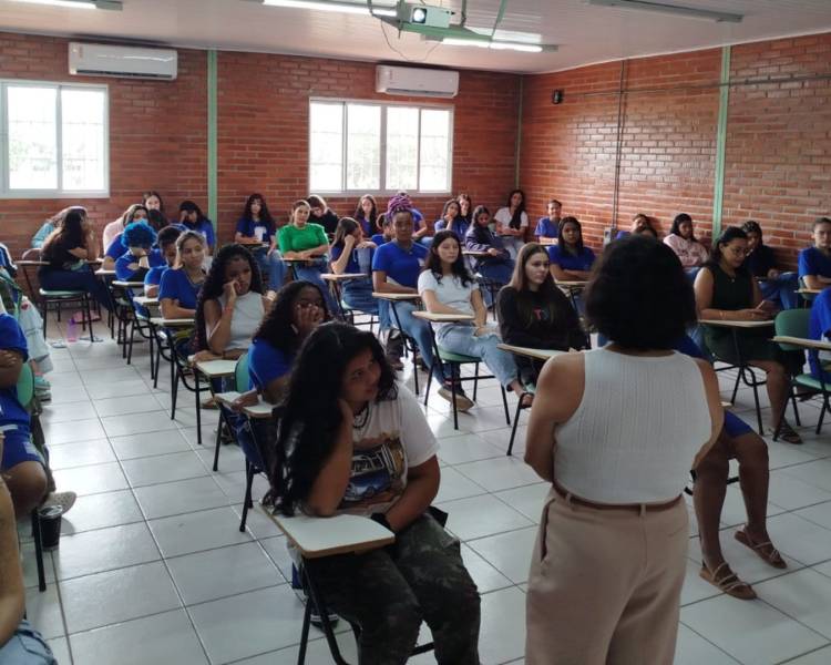 Março Lilás: Proteção Agora, Saúde no Futuro mobiliza estudantes em ação de prevenção