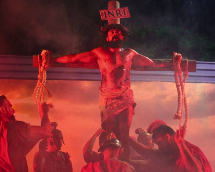 Via Sacra ao vivo emociona público na Páscoa Encantada 2026 de Água Boa