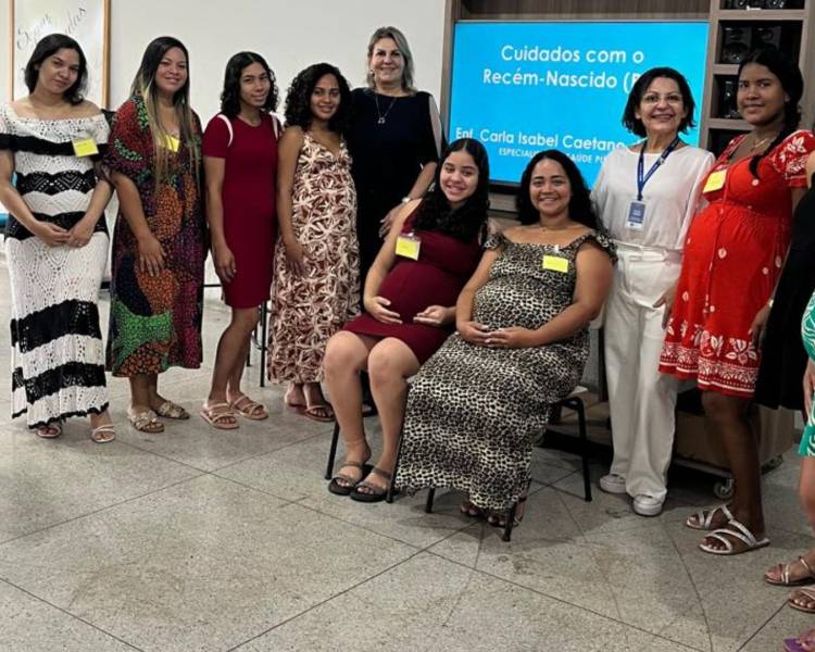 CRAS realiza palestra sobre cuidados com o recém-nascido em ação conjunta com a saúde municipal