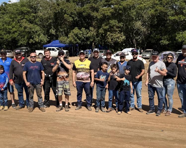 Tradição e adrenalina marcam mais uma edição do Fusca Cross em Água Boa