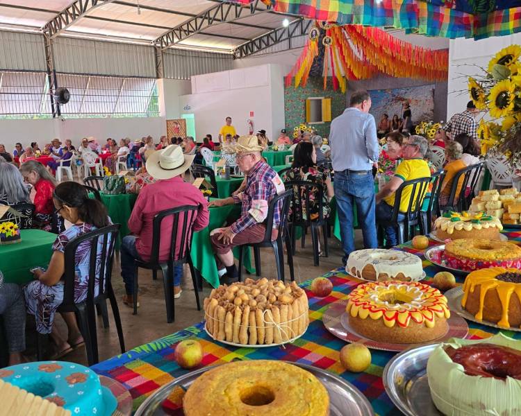 Arraiá da Melhor Idade 2026 celebra tradição e convivência em Água Boa