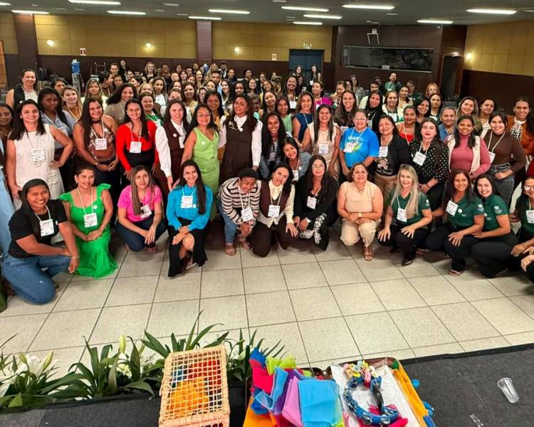 Programa Criança Feliz de Água Boa é destaque no Agosto Verde 